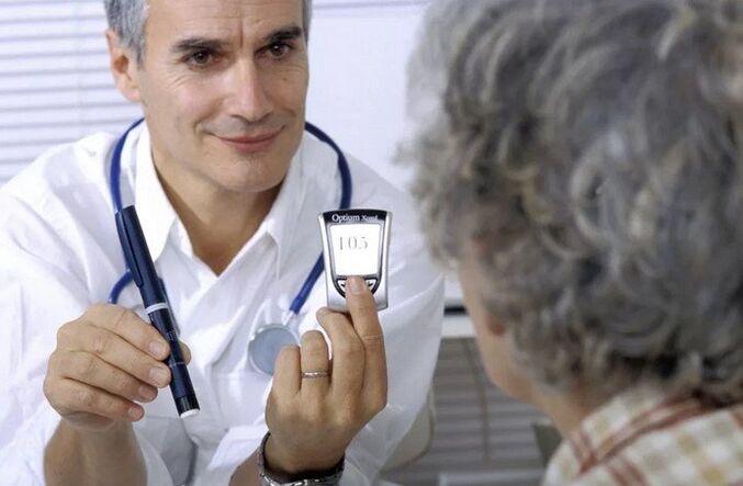 Glikozes līmeņa noteikšana asinīs palīdzēs ārstam diagnosticēt diabētu.